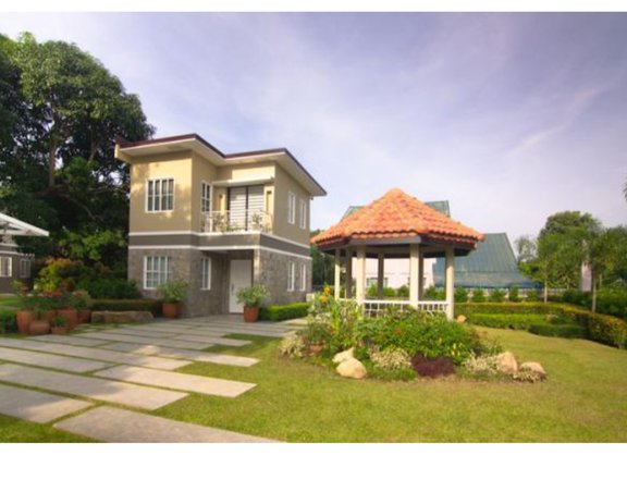 Dasmarinas, Cavite, Garden Grove Village is where you can get a  hou