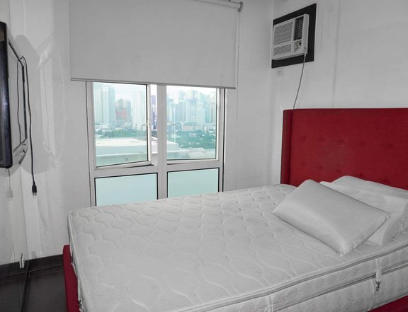 San Lorenzo Place 1 Bedroom For Rent