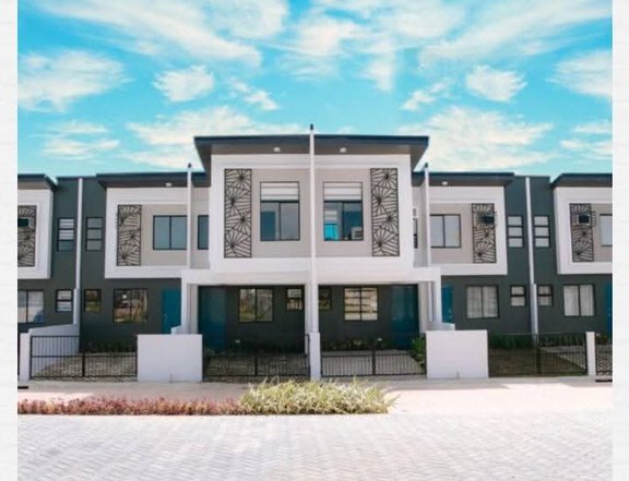 2-bedroom Townhouse For Sale in Pandi Bulacan