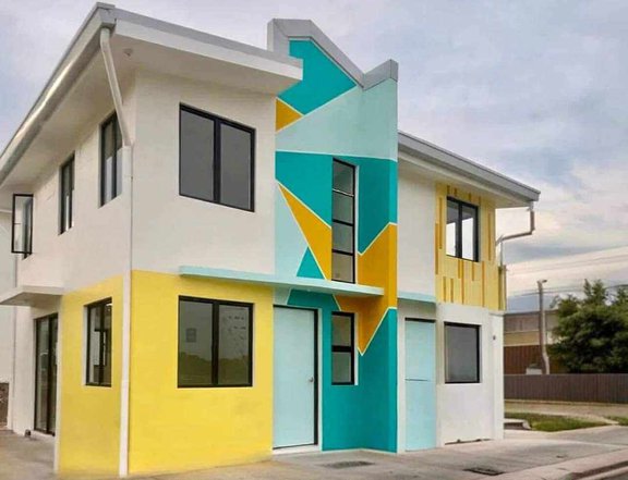 Ready For Occupancy Furnished 2-bedroom Duplex House Rent-to-own thru Pag-IBIG in Calamba Laguna