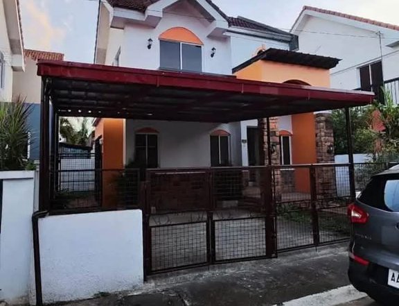 3-bedroom Single Detached House For Sale in  hamilton heights Las Pinas