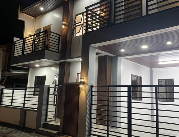 Brand New House and located in Gran Seville Subd. Bgy. Banlic