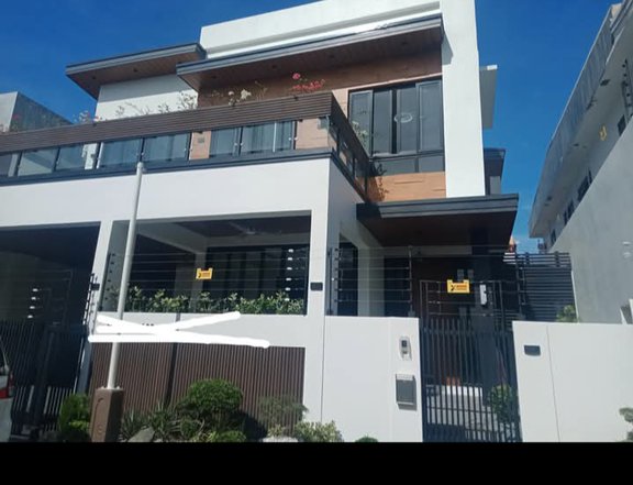 Ready For Occupancy Brand New 2 Storey 4 Bedroom House and Lit For Sale in BF Homes Paranaqur