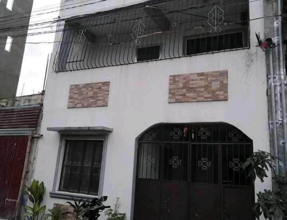 Pre-Owned 3-bedroom House and Lot For Sale