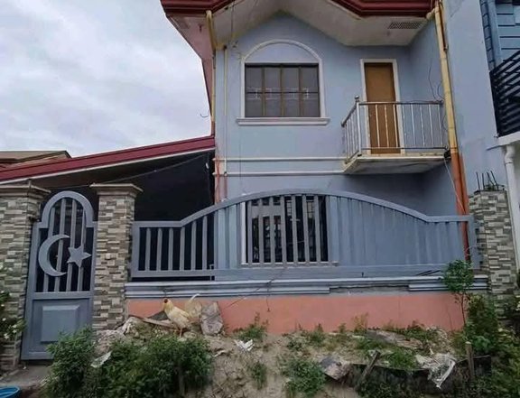 Pre-Owned 3-bedroom Single Detached House For Sale in  sindalan San Fernando Pampanga