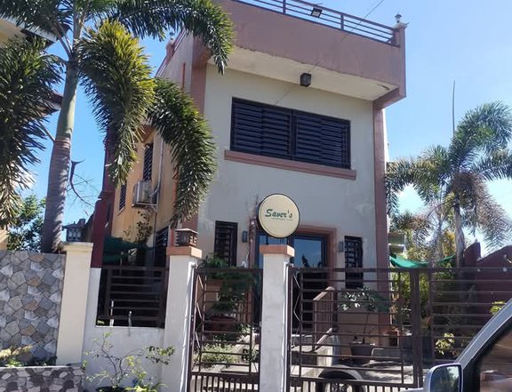 Pre-Owned 5-bedroom Single Detached House For Sale in salitran Dasmarinas Cavite
