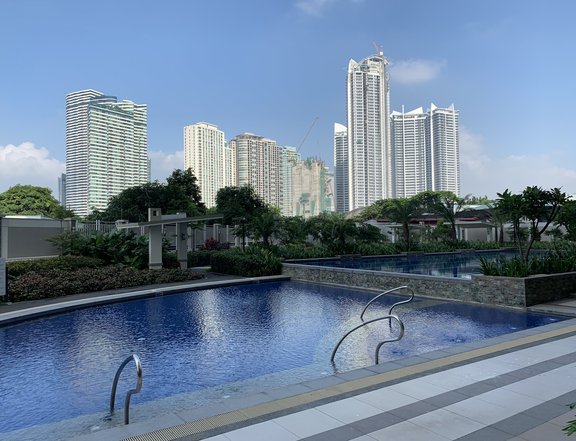 Pet Friendly 1 bedroom Condo For Rent in Makati Facing to Rockwell