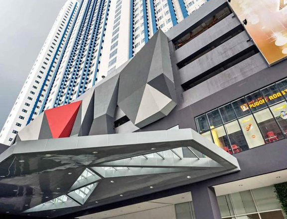 SALE: 1 BR Unit 4830, 48th Floor, Tower 1, Light Residences