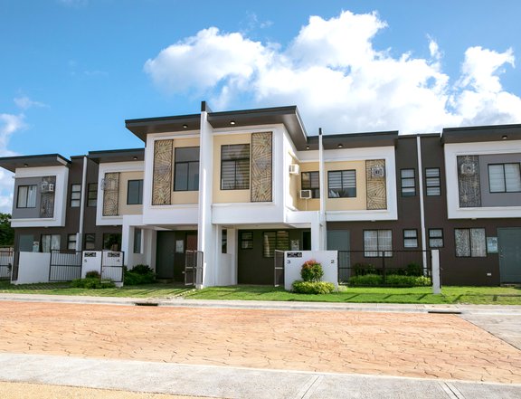 FULLY FINISHED AFFORDABLE 2BR Townhouse in Lipa Batangas