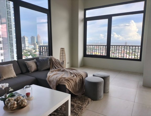 FULLY FURNISHED 160.00 sqm 4-bedroom Condo For Sale in Cebu City Cebu