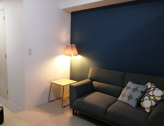 LIGHT RESIDNCES ONE BEDROOM FURNISHED UNIT FOR SALE