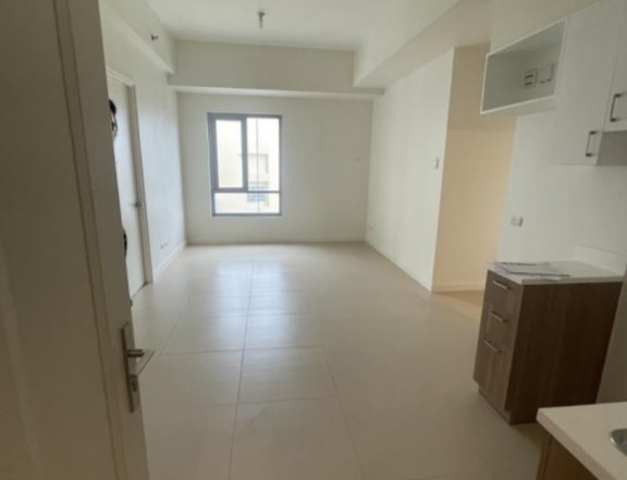 2 Bedroom Penthouse Unit For Sale