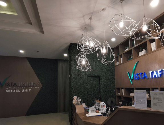 Rent to own condo at vista taft manila beside la salle