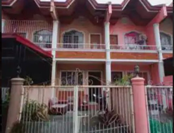 Foreclosed 2-bedroom Townhouse For Sale in Las Piñas Metro Manila