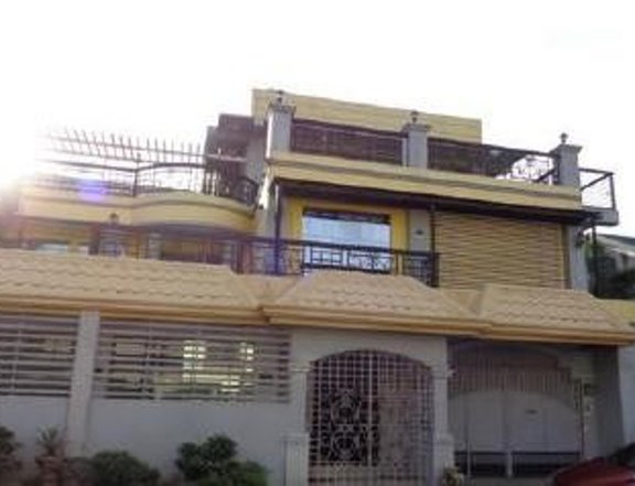 Foreclosed 6-bedroom Single Detached House For Sale in Antipolo Rizal