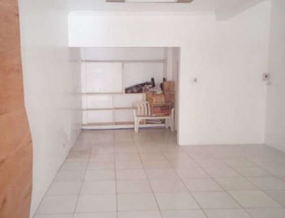 Foreclosed 3-bedroom Townhouse For Sale in Las Pinas