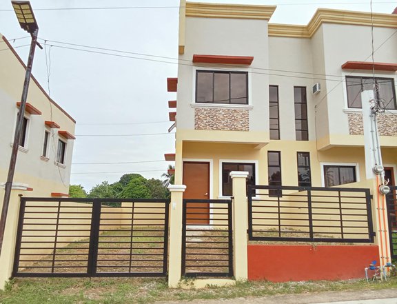 3-bedroom Townhouse For Sale in Calamba Laguna