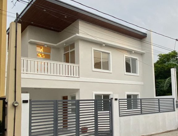 Bradnew 3-bedroom Single Detached House For Sale in Dasmarinas Cavite