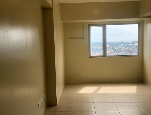 Unfurnished Studio Unit in Arca South TAGUIG City