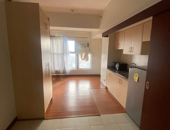 25.5 SQM STUDIO CONDO WITH PARKING  LOT FOR SALE IN MAKATI METRO MANILA PASEO DE ROCES,FEDERAL LAND