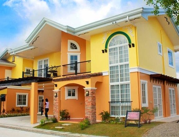 6-bedroom Single Detached House For Sale in Dauis Bohol