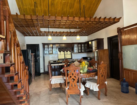 4- Bedroom House with Pool For Rent in Dumaguete Negros Oriental