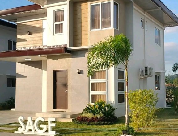 4-bedroom Single Detached House For Sale in Subic Zambales