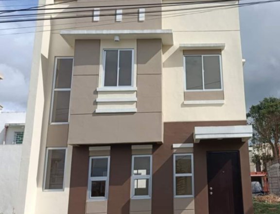 RFO SINGLE ATTACHED FOR SALE IN DASMARINAS CAVITE