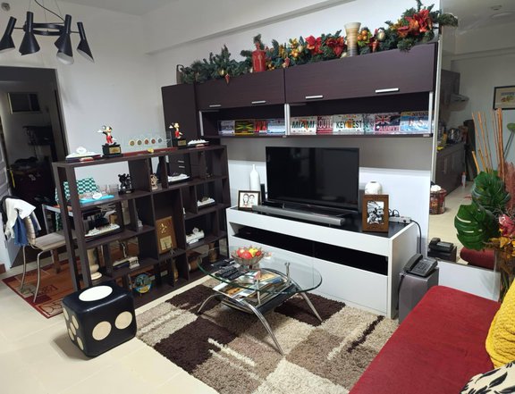 I'm selling Condominium in Flair Tower North Reliance St. Mandaluyong for P8.5M Negowith clean title
