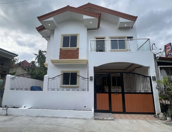 3-bedroom Single Detached House For Sale in Minglanilla Cebu