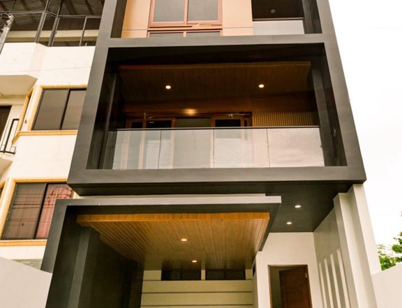Brand-new 3-bedroom 4-level Semi-furnished House & Lot for Sale w/n Hi-way Rd in Consolacion, Cebu