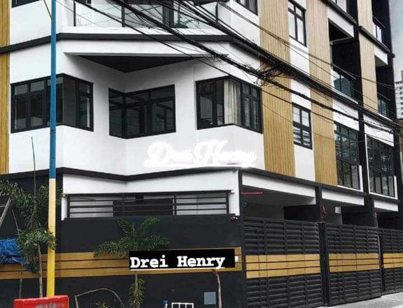 Ready For Occupancy PuLog Townhouse For Sale near Boni Edsa and Boni Ave