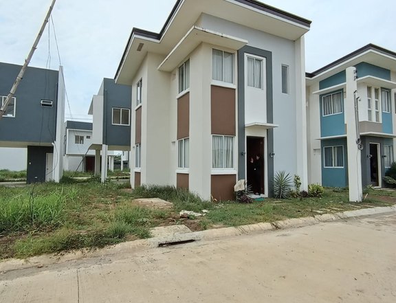 Pre Selling 3 Bedroom 2 Storey House Very Near Bacolod City