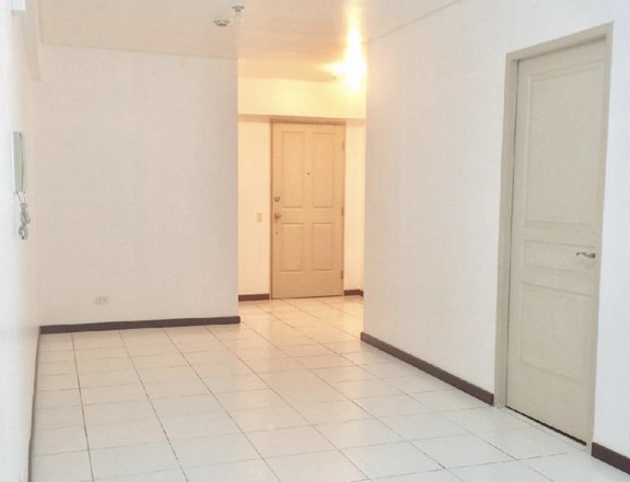 1 Bedroom Condo Unit for Sale-THE COLUMNS, Makati