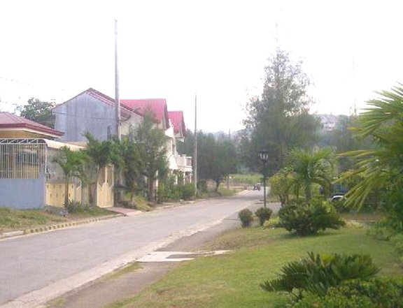 204 sqm lot for salein in Monteverde Royale Taytay Rizal