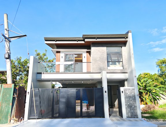 4 bedrooms single attached house and lot for sale in greenwoods pasig city