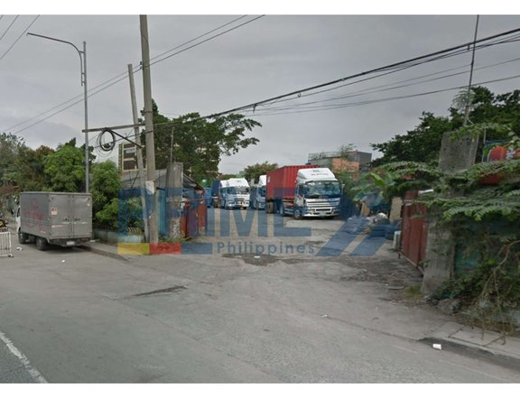 Optimize Your Trucking Operations with This Navotas City Parking Lot!