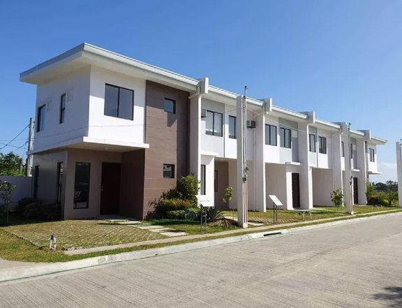 Townhouse For Sale in Nuvali  Laguna