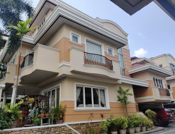 5 bedroom House and Lot for Sale in New Manila Quezon City