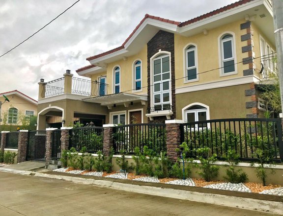 FOR SALE 4 Bedroom House and Lot Suntrust Verona Silang Cavite