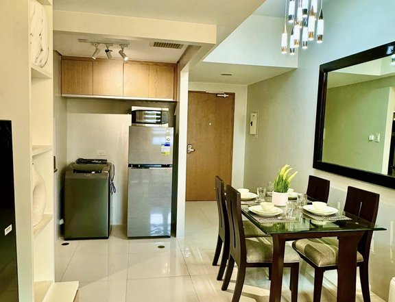 2 Bedroom In Time Square West BGC Condo For Sale