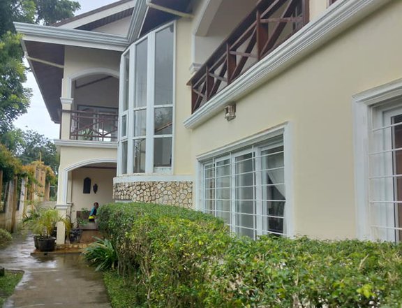 4 bedroom house walking distance from beach Panglao Island Bohol 36m