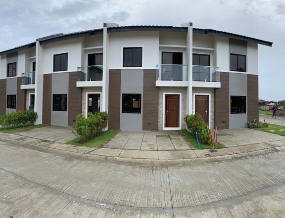 Two Storey Townhouse for Sale at Southwoods Biñan Laguna