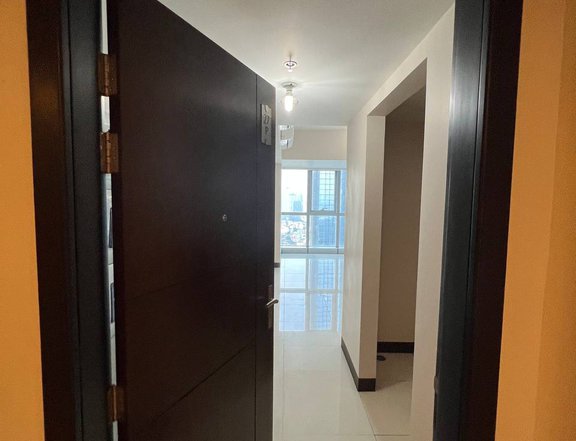 3 bedroom unit for sale in BGC ready for occupancy