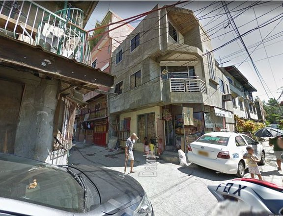 Corner unit Foreclosed Prop. Western Bicutan Taguig  Good for business