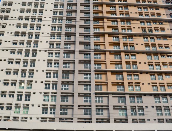 Rent to Own 2BR Condo in Pioneer Woodlands  RFO Near MRT