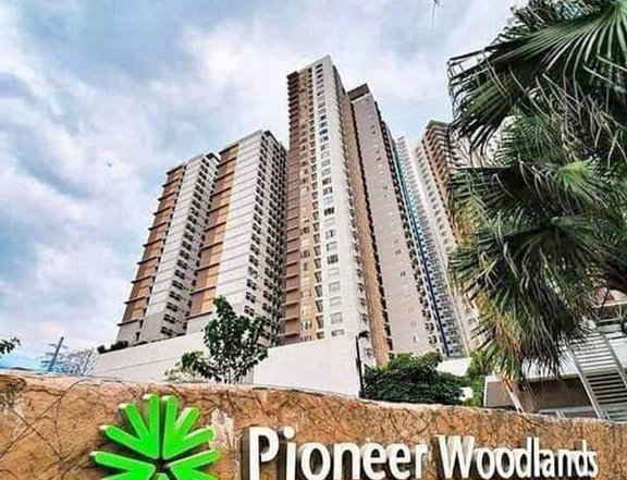 RFO 2 BEDROOM CONDO IN EDSA COR PIONEER MANDALUYONG CITY