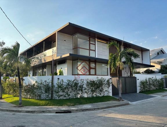 FOR SALE Ultra Luxurious Modern House and Lot in Ayala Alabang Village