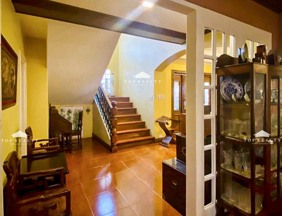 Quezon City, House for Sale in Quezon City at Don Antonio Royale Estates, 4-Bedroom 4BR