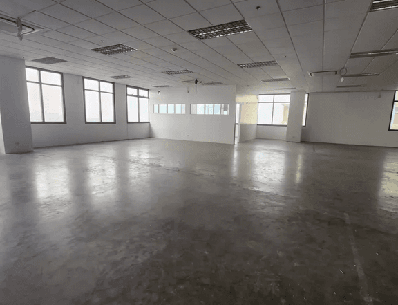 For  Rent Lease Warm Shell Office Space 1040sqm Quezon City